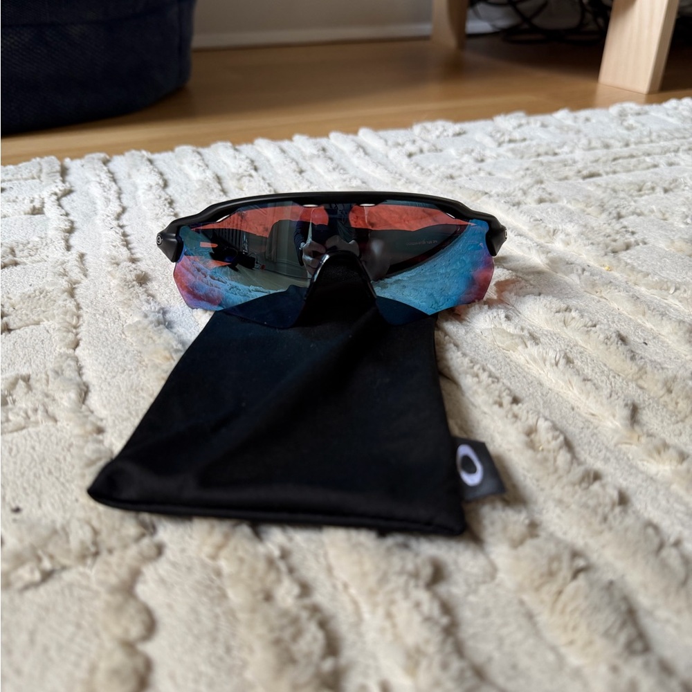 Oakley Radar EV Path Prizm